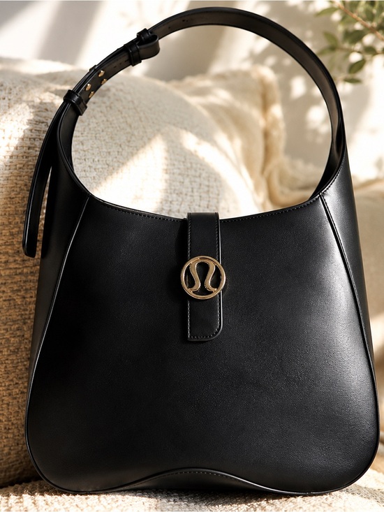 lululemon athletica Handbags - Lululemon Black Shoulder Bag 🖤